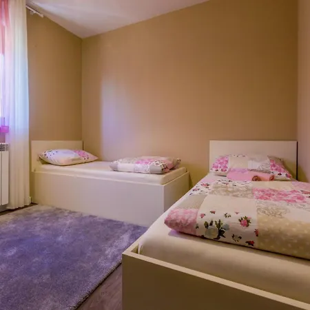 Pez Apartment